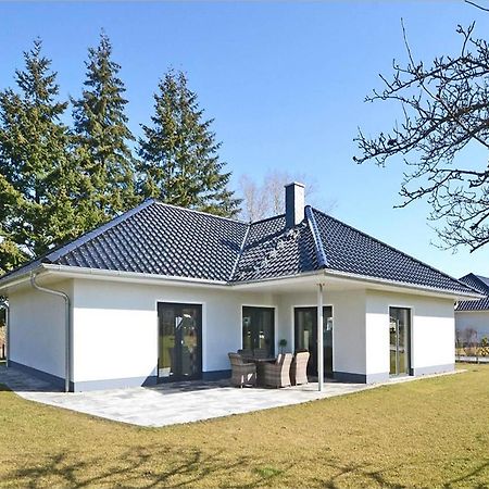 Ferienhaus Zirchow 4 エクステリア 写真